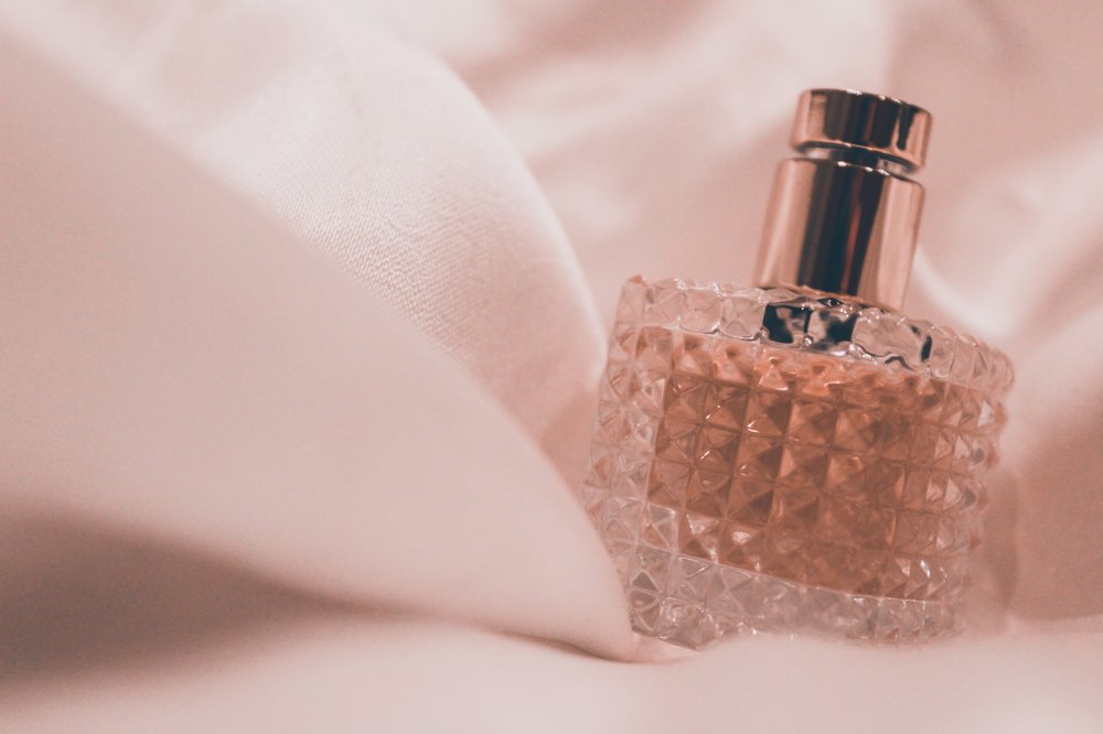 Find din nye parfume - og bestil den online