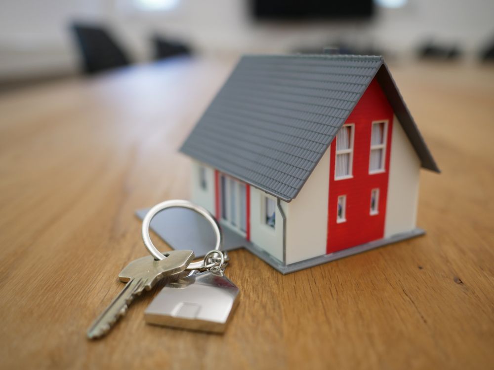 En ejendomsmægler kan sælge din bolig